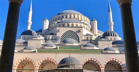 Camlica Mosque Under Blue Sky · Free Stock Photo