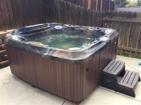 Fairly New 2017 Jacuzzi Brand 6-7 person Hot Tub Spa Massage J470 luxury J 470 J-470 CA ...