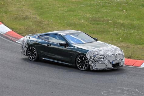 Facelifted 2023 BMW 8 Series Caught Testing With New Infotainment ...