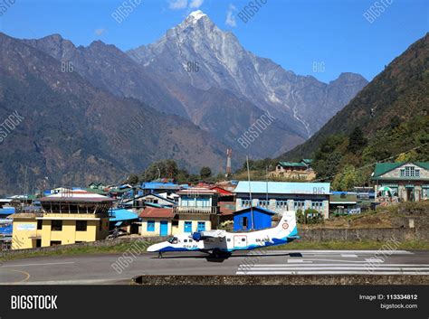 Lukla Airport, Nepal Image & Photo (Free Trial) | Bigstock