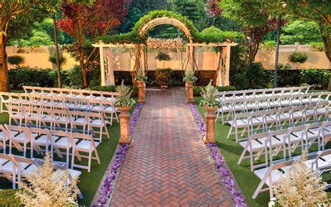 Top Affordable Wedding Venues Near Me - combowedding