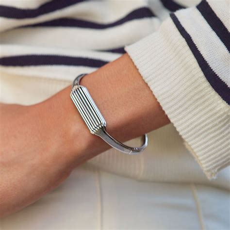 Buy Fitbit Flex 2 Accessories Bangle Silver Large online in Dubai, Abu Dhabi, Sharjah, UAE ...