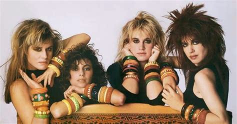 30 Fascinating Photos of The Bangles in All Their '80s Glory | Vintage News Daily