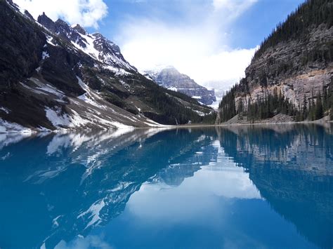 Lake Louise – Banff National Park - Travelling Moods