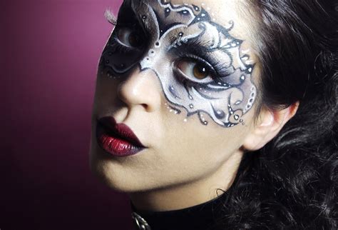 masquerade mask face paint - Google Search | Masquerade mask makeup, Masquerade makeup, Mask makeup