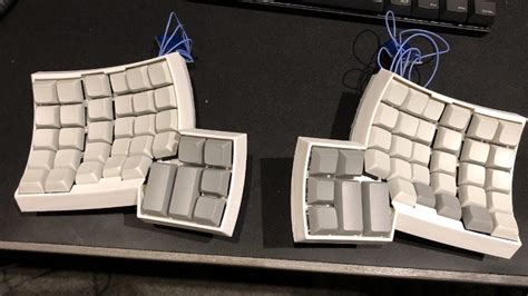 Building An Ergonomic Keyboard | Hackaday