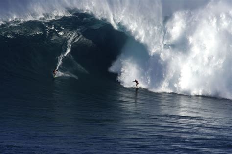 Big Wave Surfing Jaws Beach Kahului Hawaii USA