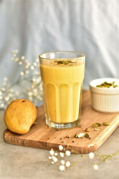 Mango Lassi Recipe - Indian yogurt drink with mango - Everyday Delicious