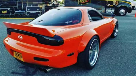 This Uniquely Modified Mazda RX-7 Packs 800hp | Motorious