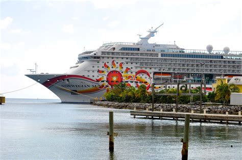 Port of Roatan | Discover Roatan Excursions & Tours