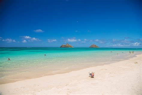 Amazing White Sand Beach in Lanikai - Honolulu, Hawaii - The Elevated Moments