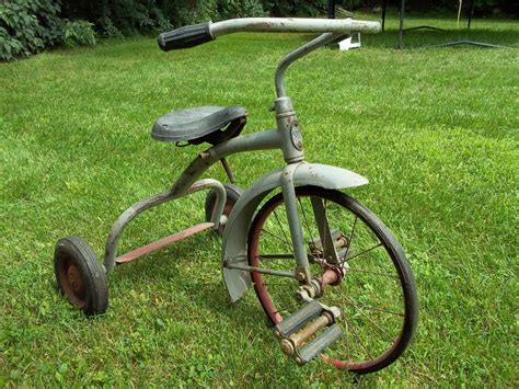 Vintage/Antique tricycle | Collectors Weekly