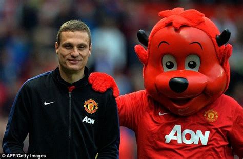 Fred the Red(undant)? Man United mascot sweating over job | Manchester united football club, Man ...