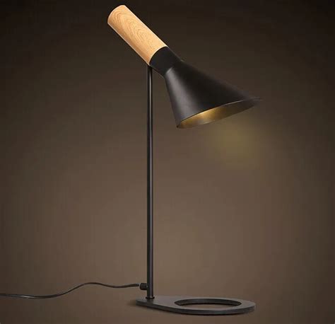 modern desk Light reading lamp with wood pattern Arne Jacobsen table ...