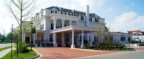 Hotel in Berea, KY | Historic Boone Tavern Hotel & Restaurant