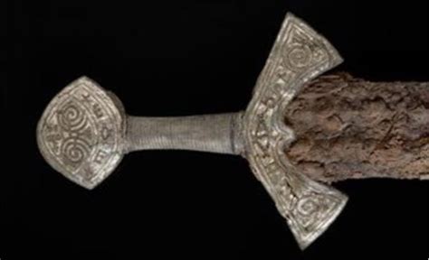 Sword of Late Viking Age Burial Unveiled Exhibiting Links Between Norway and England | Ancient ...