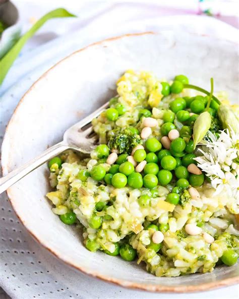 Wild Garlic Pesto & Pea Risotto- Vegan – The Vegan Larder