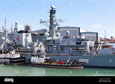 HMS Iron Duke (F234) a Type 23 frigate at Portsmouth Naval Base. Hampshire UK Stock Photo - Alamy