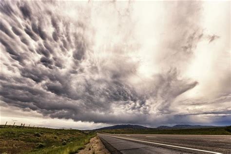 Illuminating Facts About Mammatus Clouds That You Never Knew - Science ...