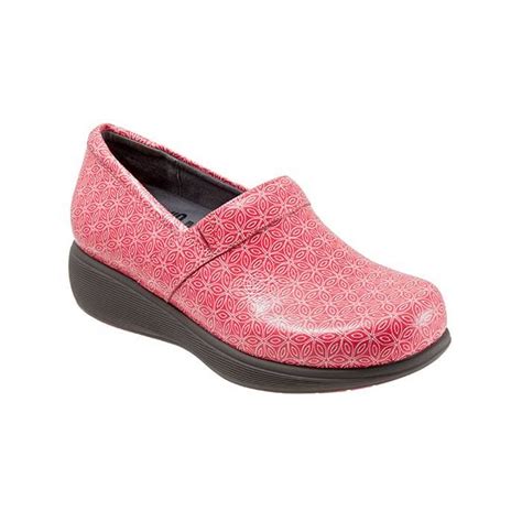 Comfortable Clogs for Work - Softwalk Meredith | Lucky Feet Shoes