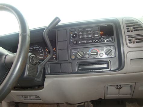 1999 GMC Suburban - Interior Pictures - CarGurus