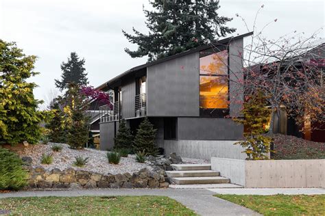 Corrugated Metal Siding Gives This New House A Strong Exterior ...