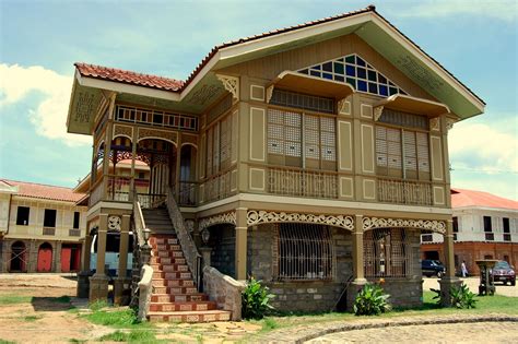 Pin on Phil - Ancestral Homes | Filipino house, Filipino architecture ...