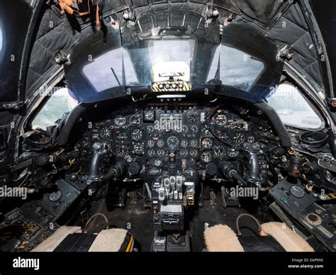 B2 Bomber Cockpit Layout