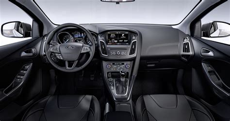 2014 Ford Focus facelift gets revised looks and interior Autodesk VRED Professional 2014 SR1 ...