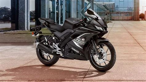 Yamaha YZF R15 V4 bike found testing; design details revealed