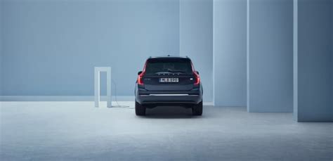 Volvo XC90 Electric Recharge: Range, Specs, Interior