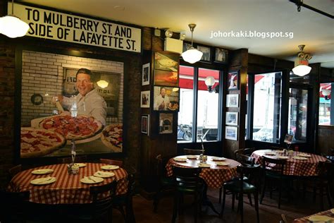 Lombardi's Pizza in NYC New York |Tony Johor Kaki Travels for Food · Heritage · Culture · History