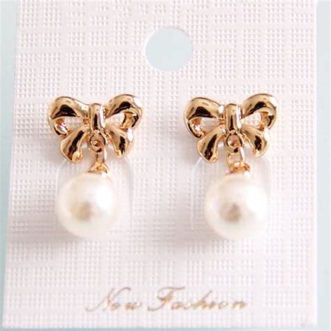 Bow Pearl Gold Earrings