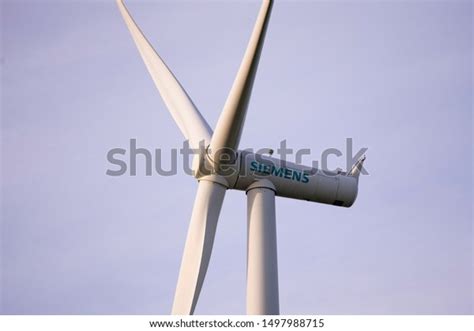 Siemens Wind Turbine: Over 71 Royalty-Free Licensable Stock Photos | Shutterstock