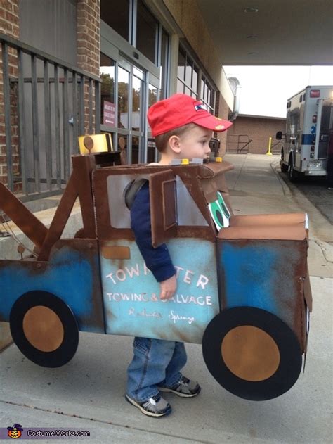 DIY Tow Mater Costume - Photo 3/3