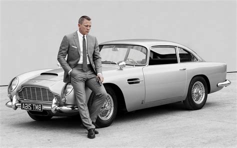 Aston Martin is rebuilding James Bond's Goldfinger DB5 | TechSpot