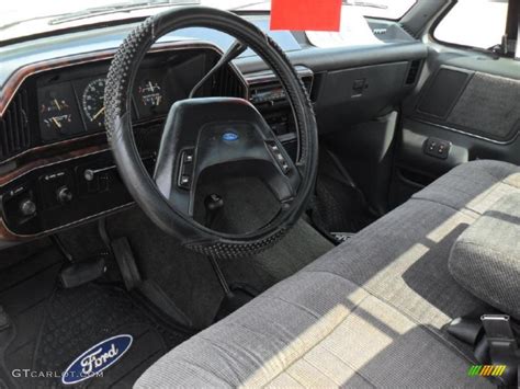 1990 Ford F150 XLT Lariat Regular Cab Interior Color Photos | GTCarLot.com