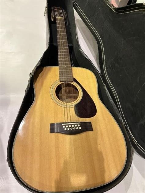 YAMAHA 12 STRING ACOUSTIC GUITAR | Live and Online Auctions on HiBid.com