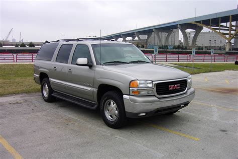 2000 GMC Yukon XL - Information and photos - MOMENTcar