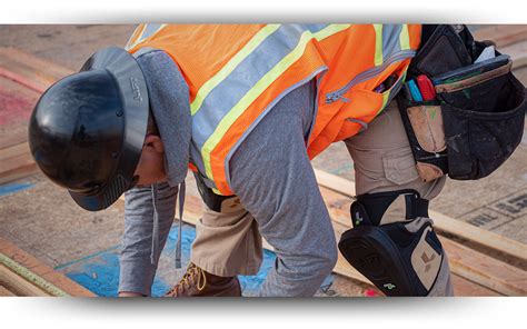 Hard Hat Protection: Industry Standards and Head Injury Prevention– LIFT Safety