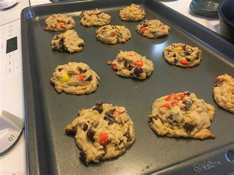 Reese’s Pieces Cookies – SMiLes by Meg