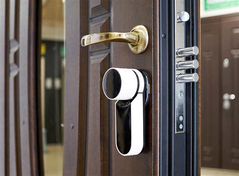 What Are The Best Keyless Door Locks In 2024? | Checkatrade