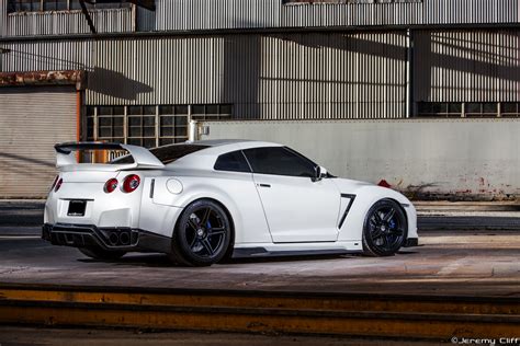 WOW, amazing GTR… | StanceNation™ // Form > Function