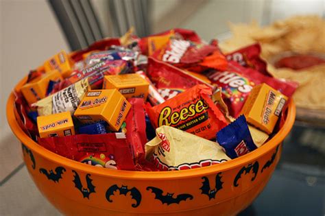 halloween-candy-bowl | Craft Minute