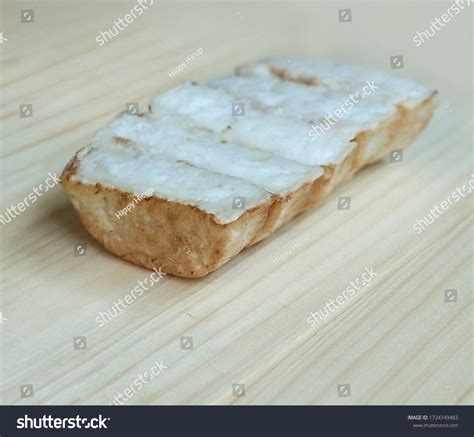 Kue Pancong Pancong Cake Traditional Indonesian Stock Photo 1724749483 | Shutterstock