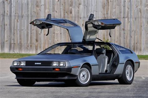 The 10 Coolest Sports Cars of the 1980s - Exotic Car List