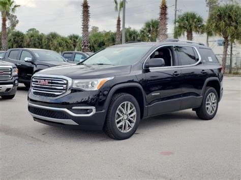 New 2019 GMC Acadia SLE FWD SUVs