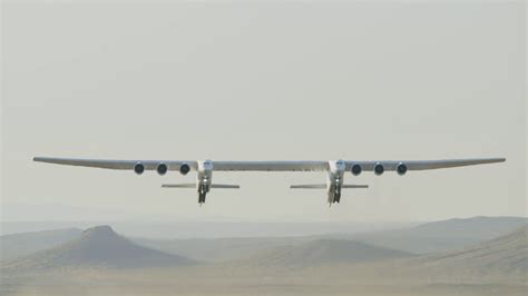 Stratolaunch First Flight - YouTube