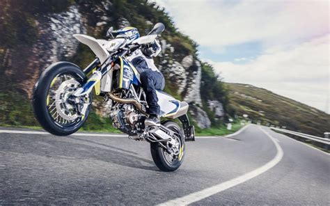 2016 Husqvarna 701 Supermoto is nearly civilized enough for daily use