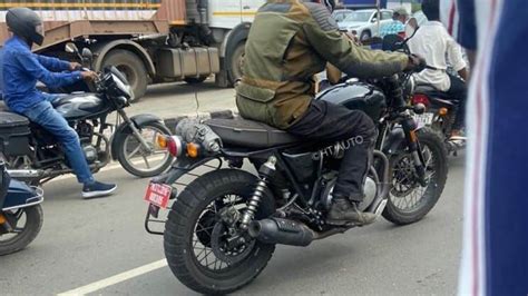 New Royal Enfield 650 cc motorcycle spotted: Hunter 650 or Scrambler 650? | HT Auto